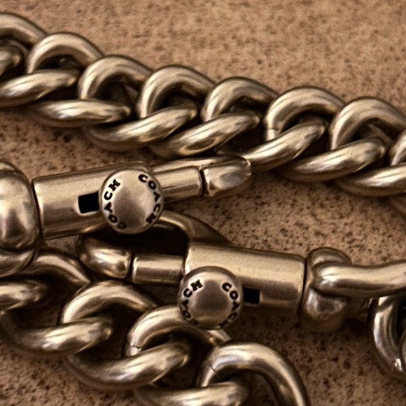 Coach Chunky Gold Bag Chain - Picture 2 of 3